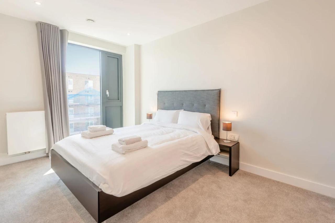 Modern Apartments In Brentford 2 Minutes Walk From Kew Bridge Экстерьер фото