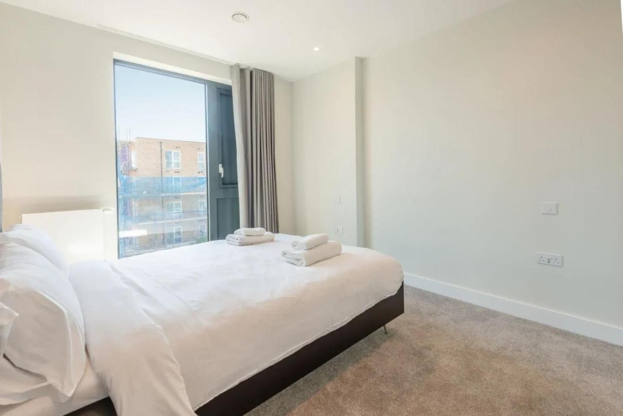 Modern Apartments In Brentford 2 Minutes Walk From Kew Bridge Экстерьер фото